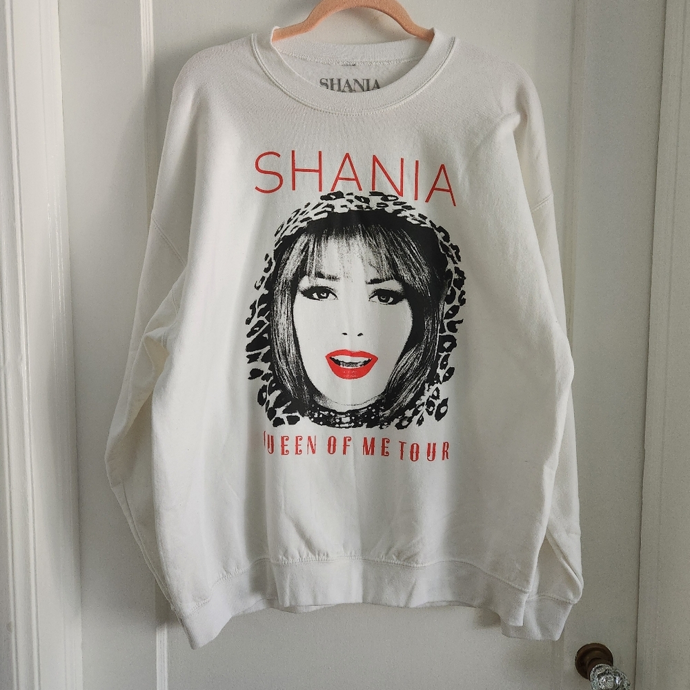 White Shania Twain Queen Of Me Tour Crewneck Sweater